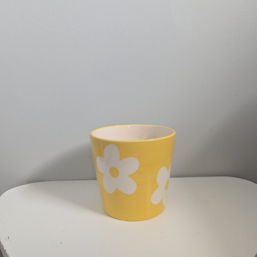 4/$25 FUNKY FLORAL VINTAGE CERAMIC FLOWER POT